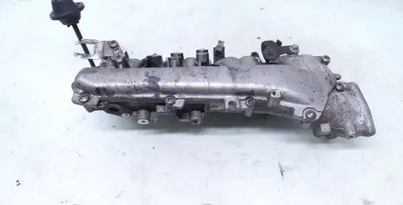 Opel Zafira B Intake manifold 700997160 8973858235 1417520067