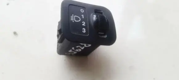 Honda Accord Headlight level height control switch 38743A