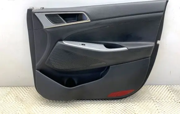 Hyundai Tucson TL Front door card panel trim 