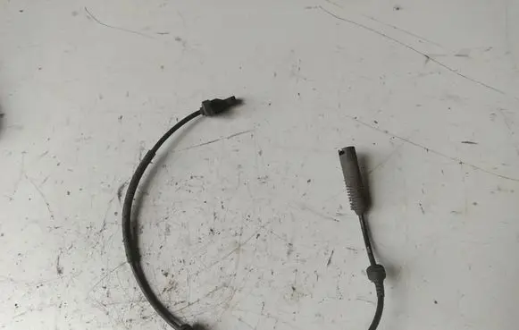 BMW 1 E81 E87 ABS brake wheel speed sensor 10071161573 676246502