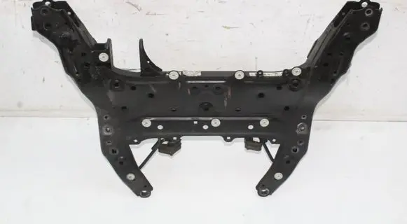 BMW 1 F40 Front subframe 6872729