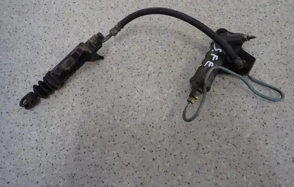 Hyundai Santa Fe Clutch slave cylinder 