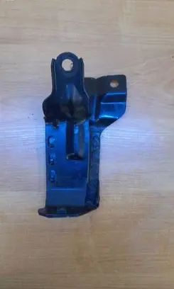 Volvo S60 Radiator mount bracket 31261931
