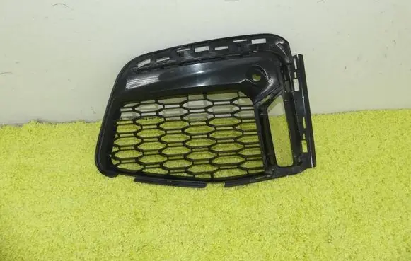 BMW 7 G11 G12 Front bumper lower grill 8074001 51118074001
