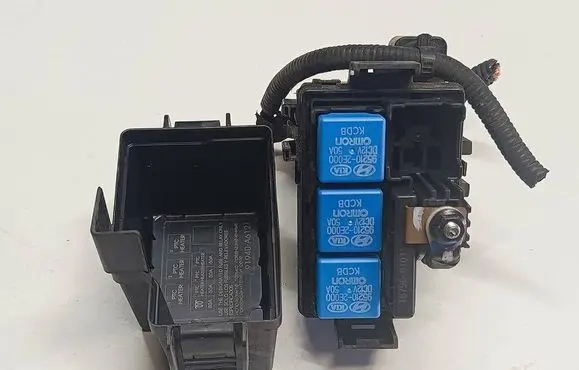Hyundai i30 Fuse module 91940A6121S9 91940A6121 50A50350A