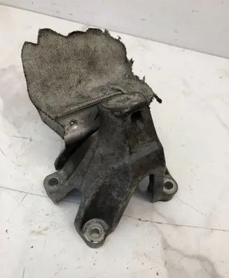 Audi A5 Sportback 8TA Engine mounting bracket 8K0199307BH