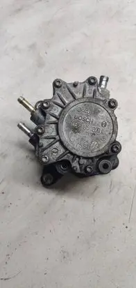Volkswagen PASSAT B6 Vacuum pump 03g145209