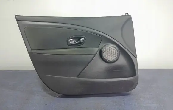 Renault Megane III Door card panel trim set