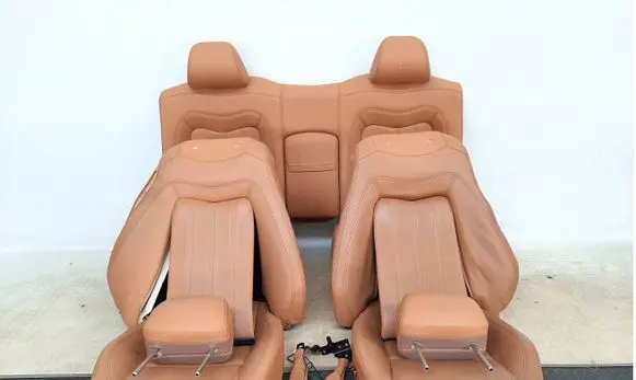 Maserati GranTurismo Seat set 