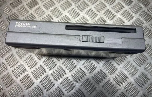 Toyota RAV 4 (XA20) Navigation unit CD/DVD player 0866200870
