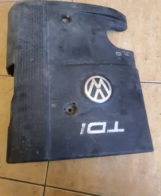 Volkswagen PASSAT B5 Engine cover (trim) 028103935n 012955