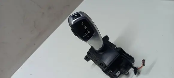 BMW X3 F25 Gear shifter/selector 9253077