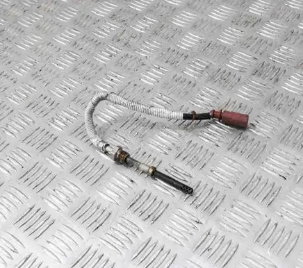 Audi A4 S4 B8 8K Oil temperature sensor 059906088M