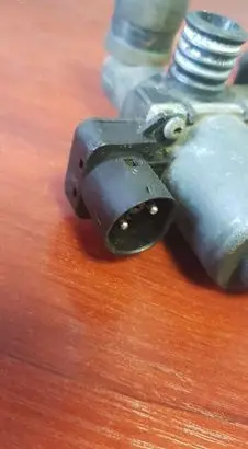 Coolant heater control valve