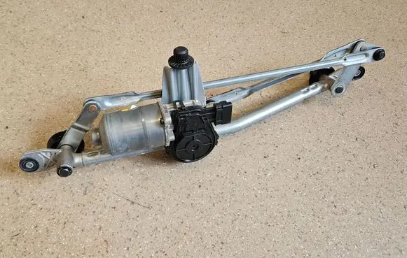 Hyundai Ioniq 5 Front wiper linkage and motor 98100GI000
