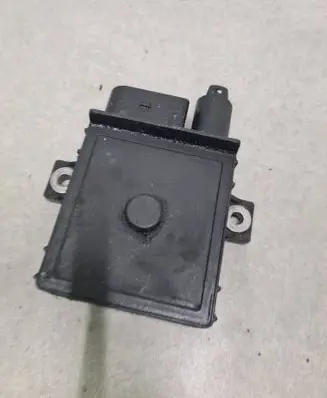 Mercedes-Benz C W204 Glow plug pre-heat relay 780120102 052214010