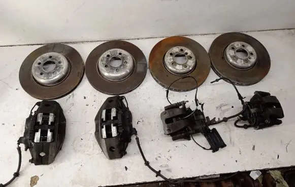 BMW 7 G11 G12 Brake discs and calipers set 