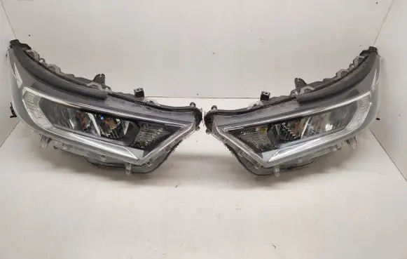 Toyota RAV 4 (XA50) Headlights/headlamps set 877678-09
