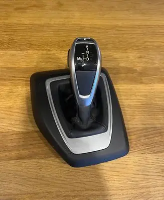 BMW X1 E84 Gear shifter surround trim plastic 9235799 51169235799 61319236450