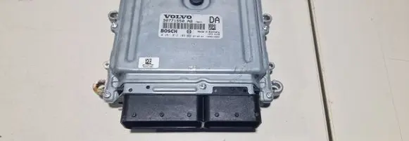 Volvo C70 Engine control unit/module 30771550