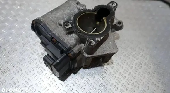 Renault Trafic II (X83) EGR valve 147105543R