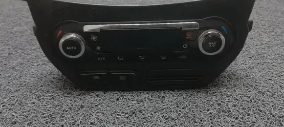 Ford Kuga II Climate control unit DV4T18C612AB