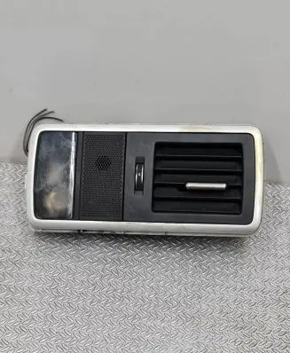 Land Rover Range Rover Sport L494 Rear air vent grill DPLA630E71DB