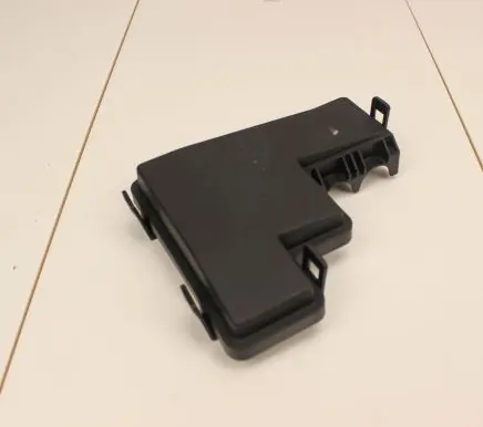 Nissan X-Trail T32 Fuse box cover