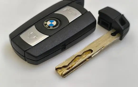 BMW 3 E90 E91 Ignition key/card 698658503