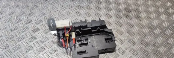 Mercedes-Benz E W212 Fuse box set A2129000022