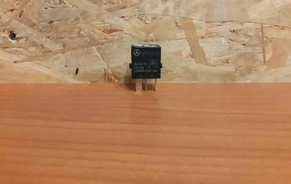 Mercedes-Benz A W168 Other relay 0025421119 1933