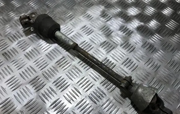 Mitsubishi Pajero Steering column universal joint