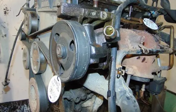Ford Mondeo MK I Power steering pump 3049841 RMF83J3A674BB 1358039