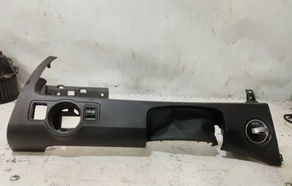 Volkswagen PASSAT CC Steering wheel column trim 3C1857200 P0108685 T0028582