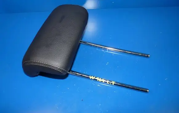 Mercedes-Benz ML W164 Rear seat headrest 