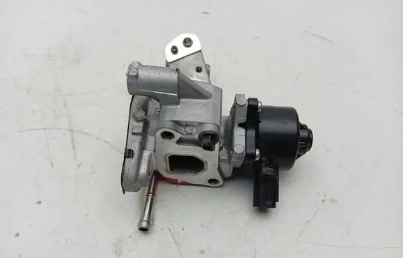 Lexus ES 250 - 300 - 330 EGR valve 2562025040