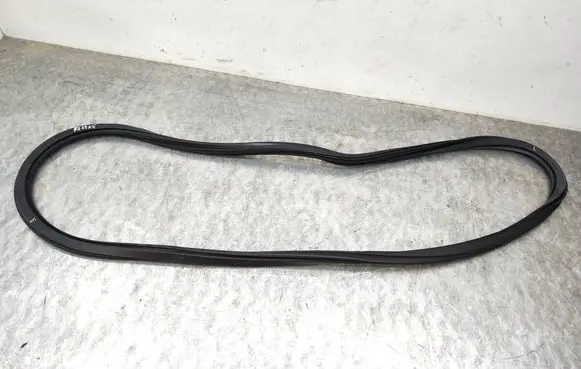 Audi A3 S3 8V Rear door rubber seal (on body) 8V4833721B