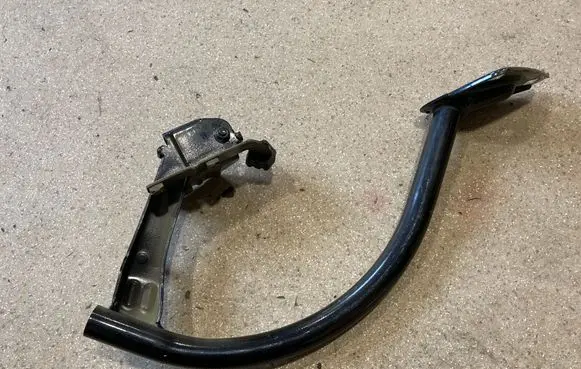 Volkswagen PASSAT CC Tailgate/trunk/boot hinge 3C8827302A