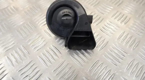 Audi Q7 4L Horn signal 4L0951221A