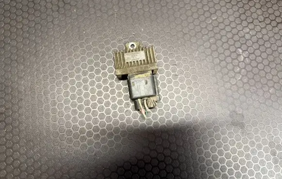 Renault Trafic II (X83) Glow plug pre-heat relay 7700115078 BFD712 BE00712