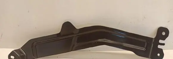 Volvo XC40 Heat shield in engine bay 32262010