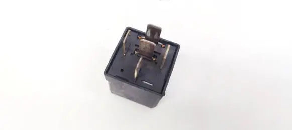 Chrysler 300 - 300C Other relay 04727370AA