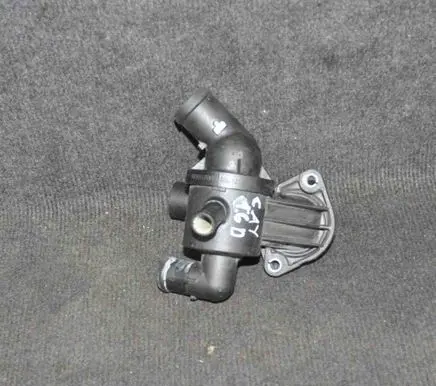 Audi A3 S3 8P Thermostat 03L121111S