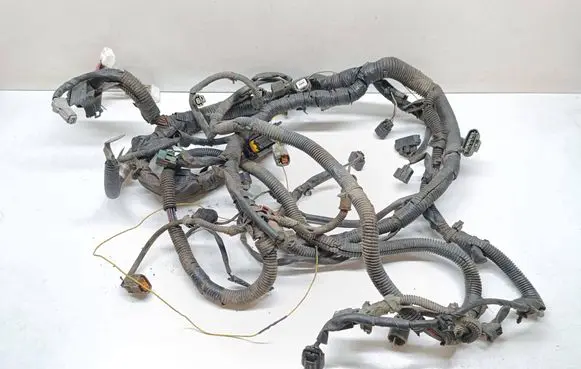 Nissan Pathfinder R51 Engine installation wiring loom