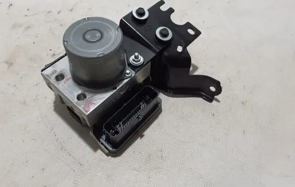 Renault Austral ABS Pump 476603961R