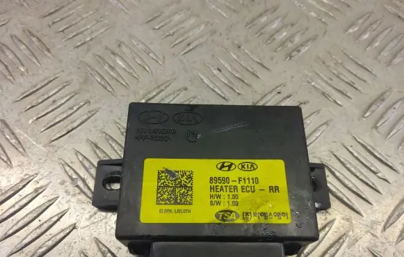 KIA Sportage Seat heating relay 89590F1110