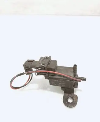 Opel Zafira A Turbo solenoid valve 90530039 90530639 04T175