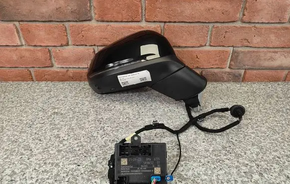 BMW 2 Active Tourer U06 Front door electric wing mirror 5A2D164 5A9BC52
