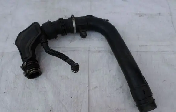 Ford Focus Intercooler hose/pipe CV616C784AE