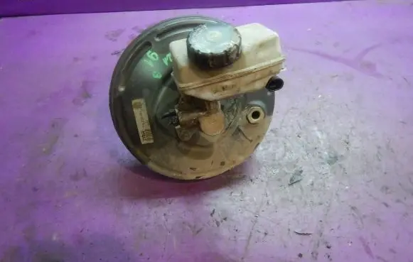 Opel Zafira B Brake booster 13216084AJ